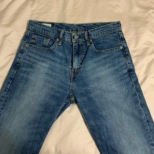 Levi’s 502 Regular Tapered Fit